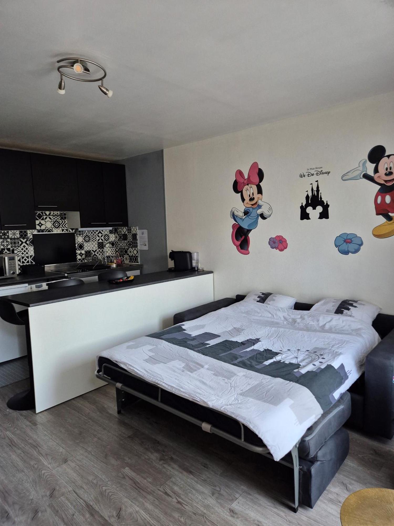 Studio A 2 Pas De Disneyland Esbly 외부 사진