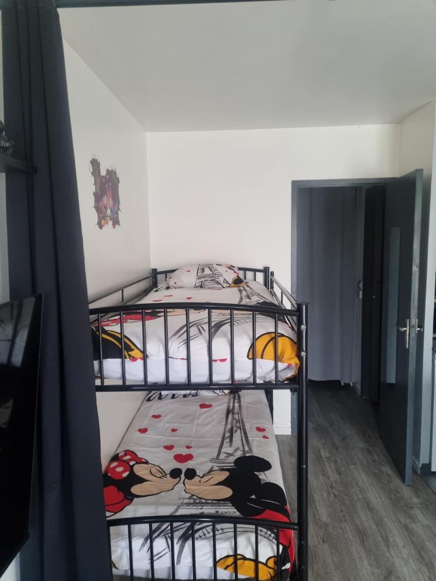 Studio A 2 Pas De Disneyland Esbly 외부 사진
