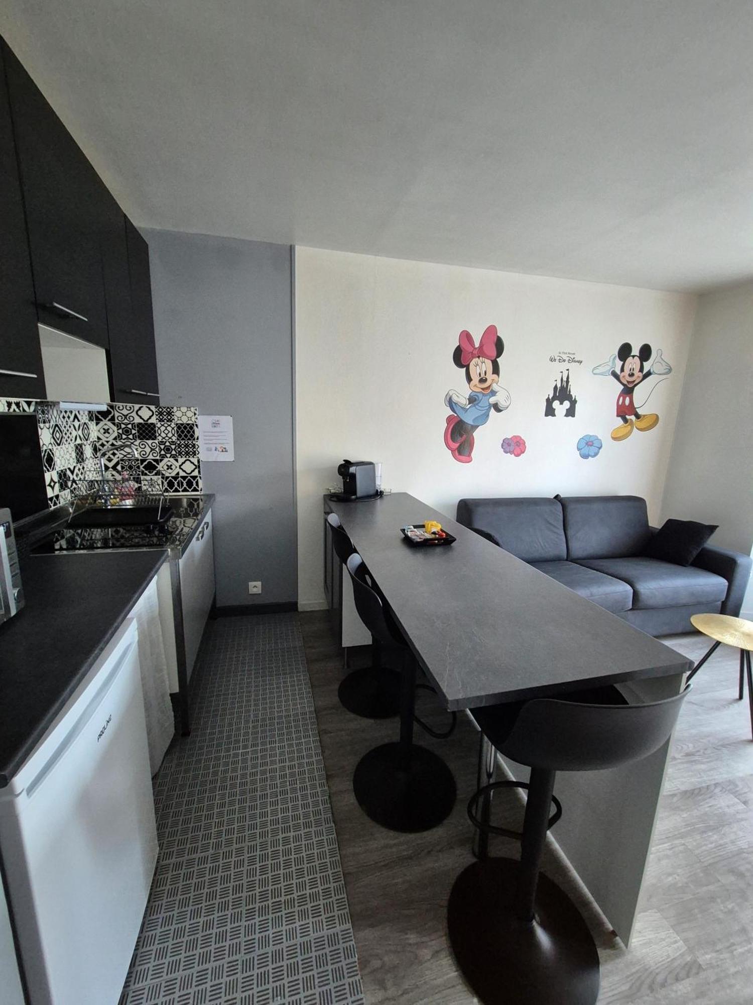 Studio A 2 Pas De Disneyland Esbly 외부 사진